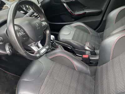 Peugeot 2008 Gt line (2018) - Photo 1