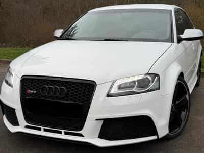 Audi RS3 Sportback S-Tronic Quattro (2011) - Photo 1