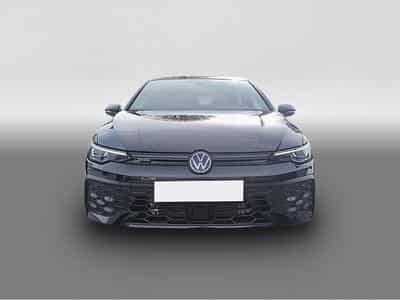 VW Golf (2024) - Photo 2