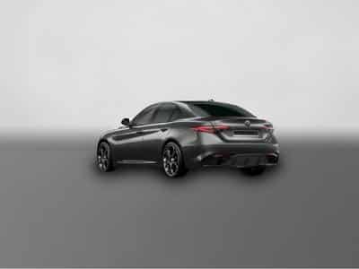 Alfa-Romeo Giulia (2024) - Photo 3