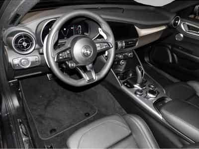 Alfa-Romeo Giulia (2024) - Photo 5