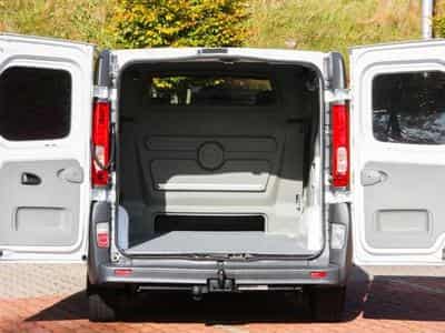 Opel Vivaro 2.0 CDTI 115 L1H1 (2010) - Photo 1