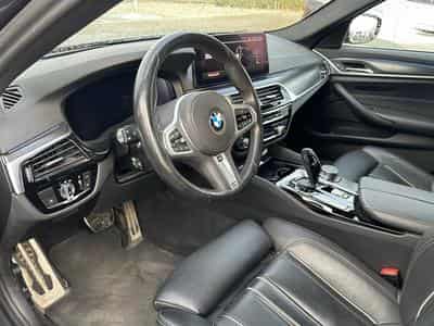 BMW 530 xDrive Touring - Kit M (2022) - Foto 8