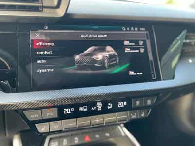 Audi RS3 Performance Edition 1 of 300 2.5 TFSI quattro S-Tronic (2023) - Photo 11