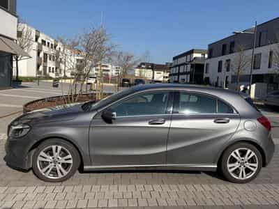 Mercedes A 180 (2018) - Foto 2