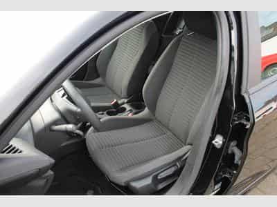 Peugeot 208 1.2 Pure Tech Like (2023) - Foto 6