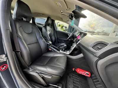 Volvo V40 D2 INSCRIPTION 2.0L 120CV (2017) - Foto 8