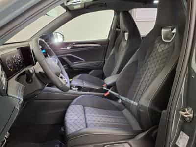 VW Tiguan R-Line 2.0 TSI 7-Gang-DSG 4x4 (2025) - Photo 9