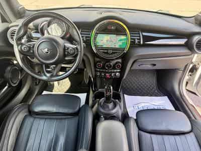 Mini Cooper John Cooper Works 231 Aut. PANO/CAM/CARPLAY (2019) - Photo 8