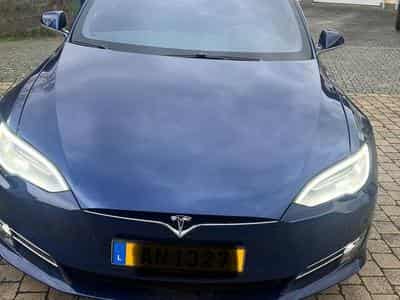 Tesla Model S Model S (2020) - Photo 2