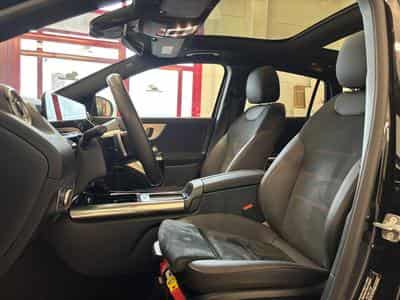 Mercedes GLA 180 AMG-Line (2025) - Photo 11