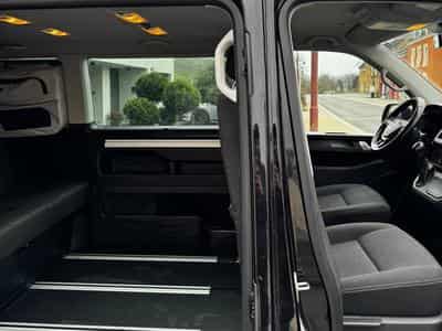 VW Multivan (2018) - Photo 6