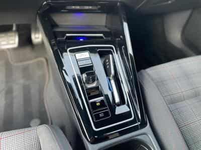 VW Golf 8 GTI 2.0 TSI DSG7 (2024) - Photo 9