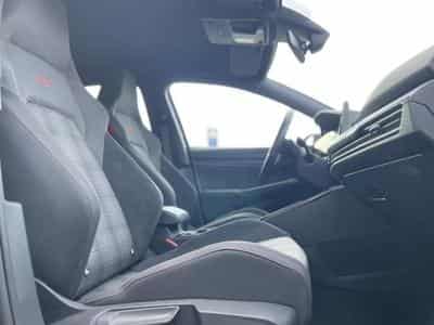 VW Golf 8 GTI 2.0 TSI DSG7 (2024) - Photo 4