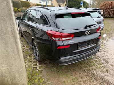 Hyundai i30 N-Line 1.5 T-GDI mHEV DCT (2025) - Photo 4