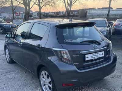 Toyota Yaris 1.5 Hybrid Automatique 1-prop (2012) - Photo 3