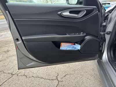 Alfa-Romeo Giulia 2.2 TURBO DIESEL - 150PS - AUTOMATIQUE - VENTE PRI (2018) - Photo 8