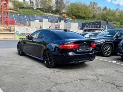 Jaguar XE 25d 240 AWD Aut. R-Sport PANO/HEAD-UP/360°/ACC (2018) - Photo 4