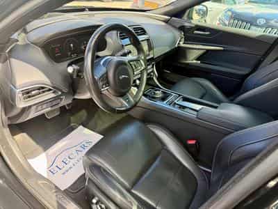 Jaguar XE 25d 240 AWD Aut. R-Sport PANO/HEAD-UP/360°/ACC (2018) - Photo 7