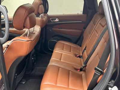 Jeep Grand Cherokee Sumit (2016) - Photo 8