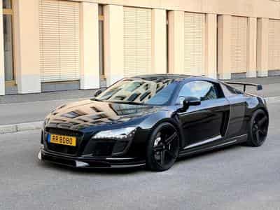 Audi R8 FULL CARBON (2008) - Photo 1
