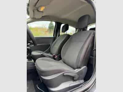 Renault Clio 1.5 (2011) - Photo 6