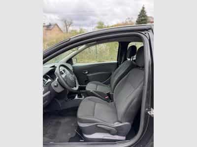 Renault Clio 1.5 (2011) - Photo 5