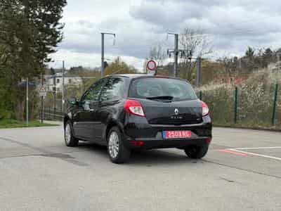 Renault Clio 1.5 (2011) - Photo 4