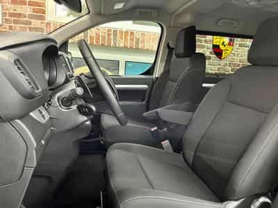 Opel ZAFIRA ZAFIRA LIFE 2.0 D 177cv Auto M-EDITION (8PLACES) (2022) - Foto 5