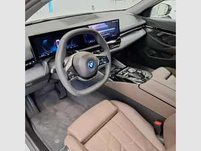 BMW 530 530E PHEV - Seulement 51 km (2025) - Foto 13