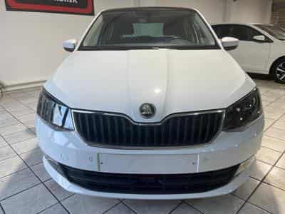 Skoda Fabia 1.2 TSI 110ch Style Greentec (2016) - Foto 8