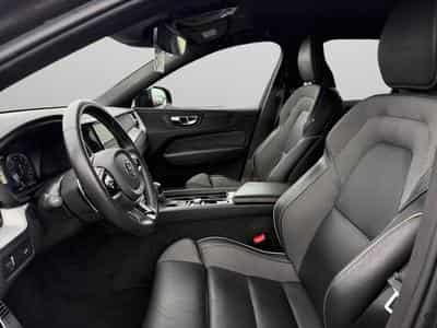 Volvo XC60 T5 R Design / Essence (2020) - Photo 9