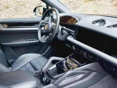 Porsche Cayenne COUPE (2024) - Photo 3