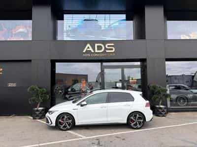 VW Golf VIII GTD 2.0L TDI SCR 200CV (2027) - Photo 14