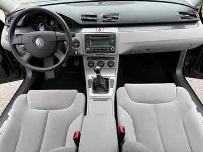 VW Passat 2.0 TDI COMFORTLINE 140 PS (2015) - Photo 6