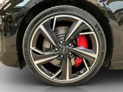 Audi S6 e-tron Tech-pro+P.Winter+AHK+LM21 (2025) - Photo 8