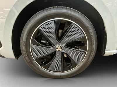 Skoda Scala Monte-Carlo+BVM+Pano+Navi (2024) - Foto 8