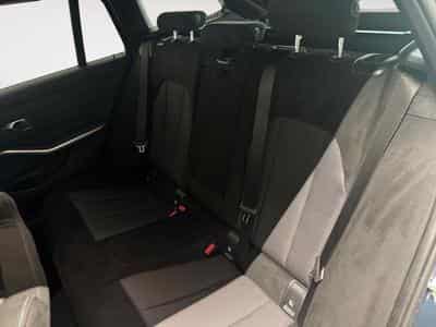 BMW 330 xDrive Touring (2024) - Foto 12