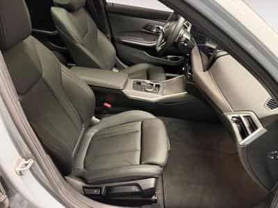 BMW 330 xDrive Touring M-SPORT PRO (2025) - Foto 9