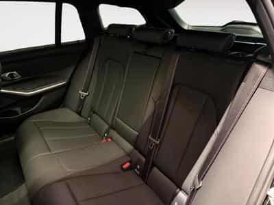 BMW 330 xDrive Touring M-SPORT PRO (2025) - Foto 11