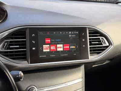 Peugeot 308 (2018) - Photo 9