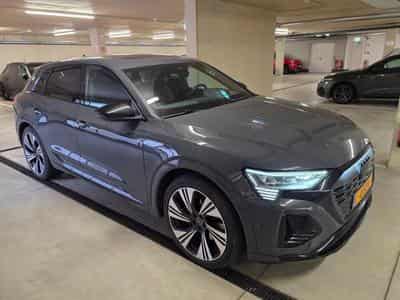 Audi SQ8 e-tron S-line quattro 55 (2023) - Foto 1