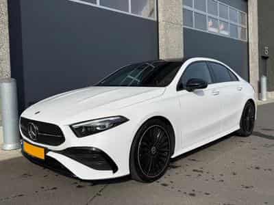 Mercedes A 220 AMG Line, Multibeam, Panorama, MBUX (2024) - Photo 1