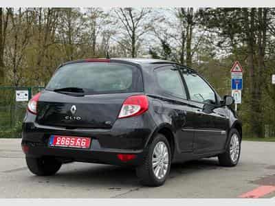 Renault Clio 1.5 (2011) - Foto 3