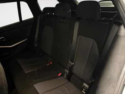 BMW 330 xDrive Touring (2025) - Foto 12