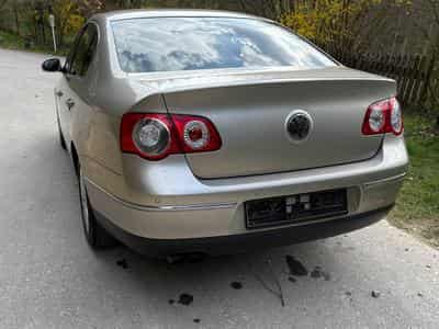 VW Passat B6 (2007) - Photo 2