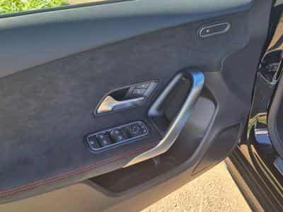 Mercedes A 180 A 180 D 116cv AMG LINE Auto 8G-DCT (2026) - Photo 5