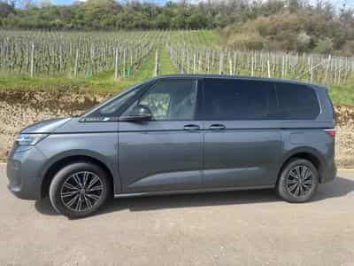 VW Multivan VW T7 Multivan Life 110 TDI (2024) - Foto 1