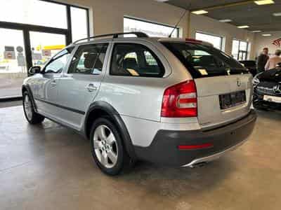 Skoda Octavia Scout 4x4 (2008) - Photo 5