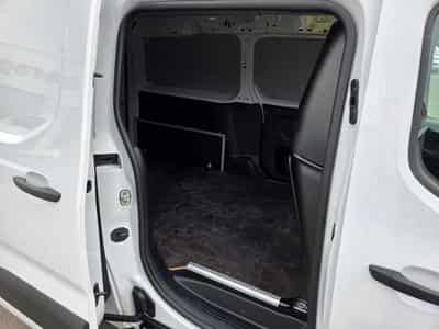 Fiat Doblo VAN L2 HEAVY 1.5 HDI 100 CV (2024) - Photo 3